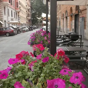 *** Alojamento de Acomodação e Pequeno-almoço San Michele A Porta Pia Itália