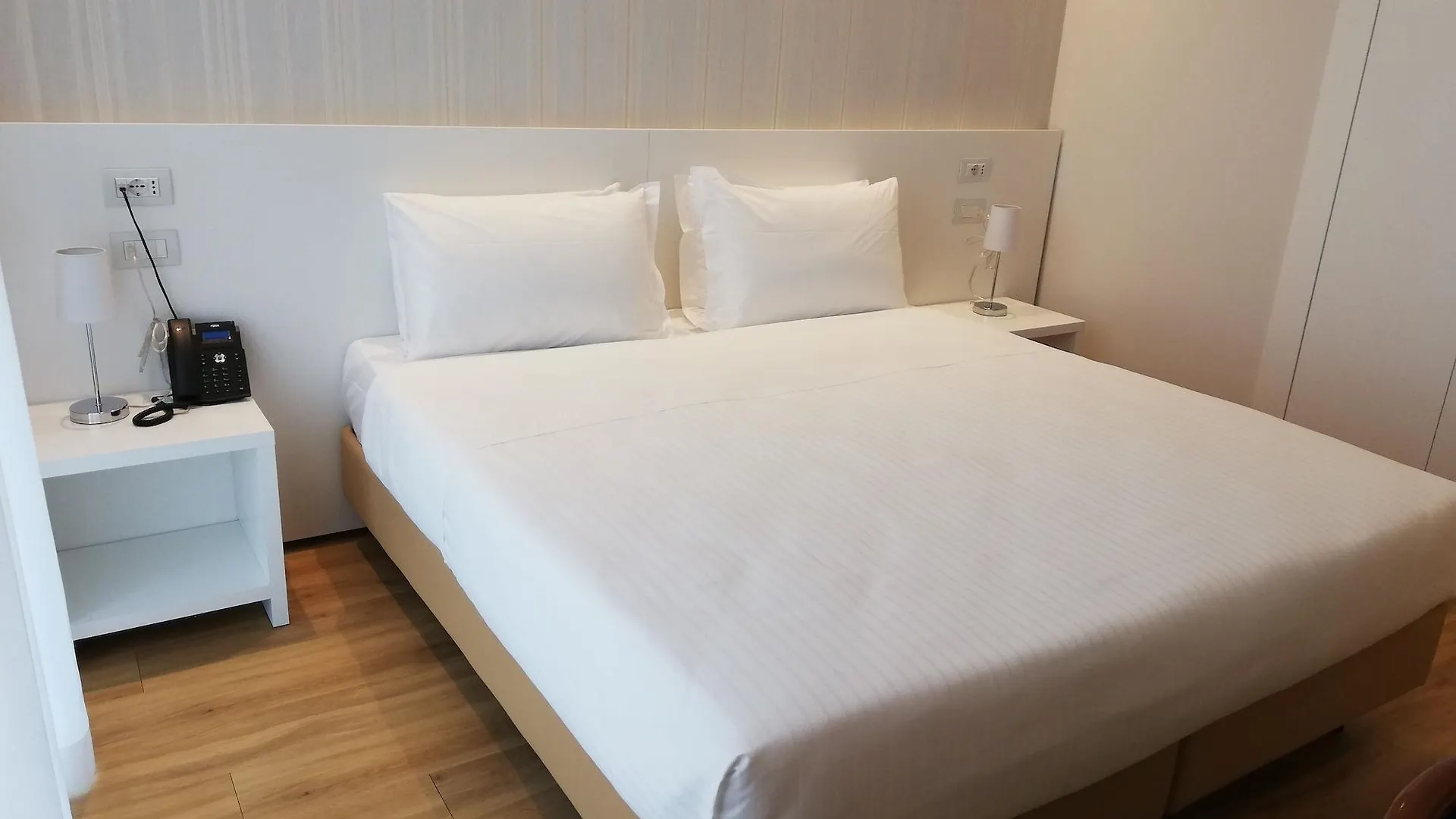 ורונה Novo Hotel Rossi 3*,  איטליה