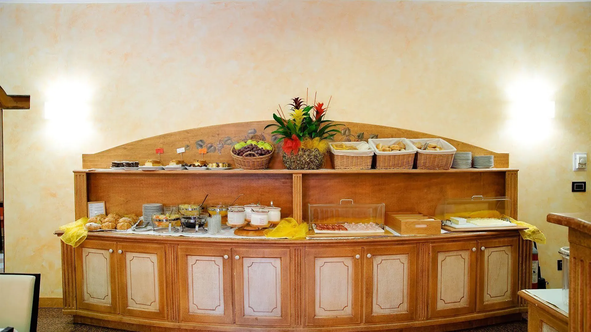 ***  ורונה Novo Hotel Rossi איטליה